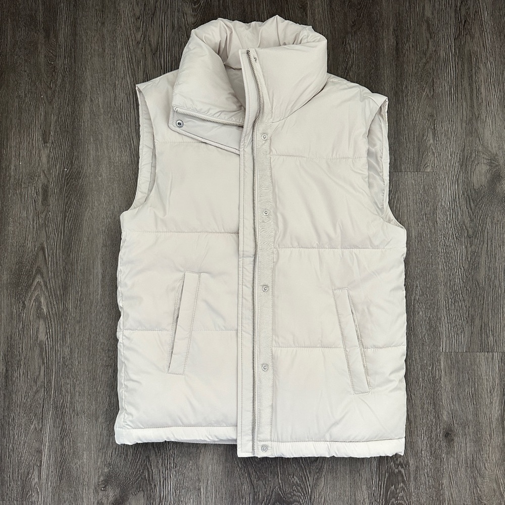 Abercrombie & Fitch Puffer Vest
